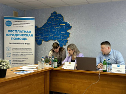 Совместный приём граждан провели начальник ГКУ Госюрбюро Брянской области и Уполномоченный по правам ребёнка в Брянской области 